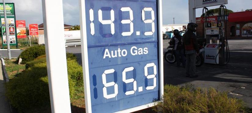 Liberty Petrol Station in Spearwood before painting