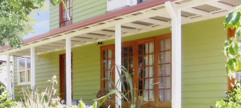 Exterior repaint of Weatherboard house in Palmyra